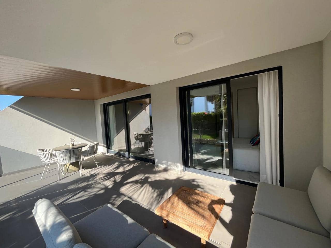 2 bedroom Apartment for sale in Punta Prima with pool garage - € 324,000 (Ref: 8341863)