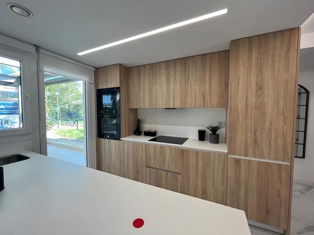 2 bedroom Apartment for sale in Punta Prima, Torrevieja with pool garage - € 324,000 (Ref: 8341863)