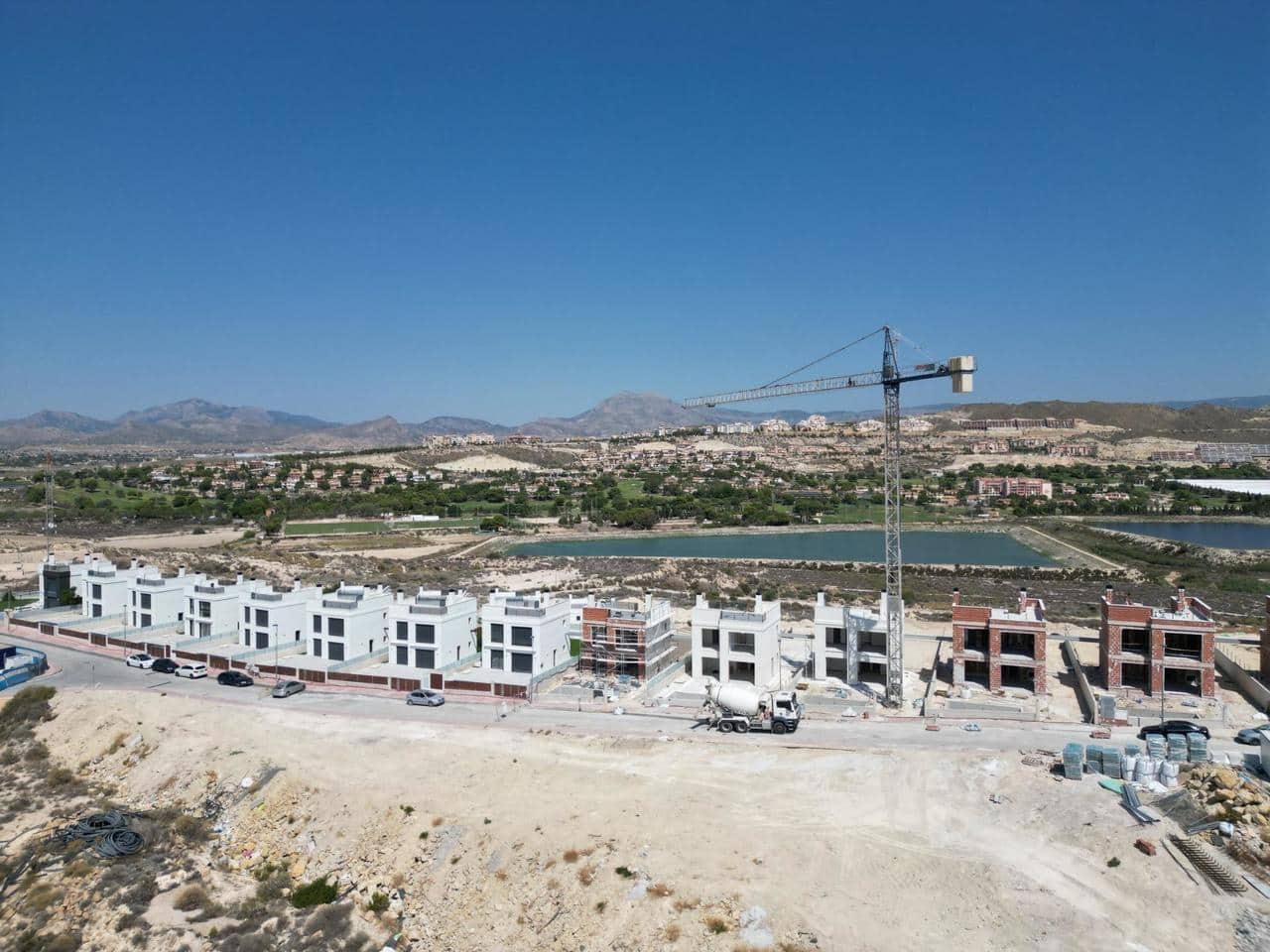 Chalet de 3 habitaciones en Muchamiel / Mutxamel en venta con piscina - 450.000 € (Ref: 8413438)