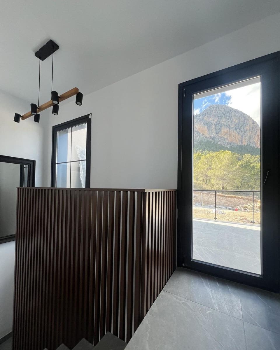 3 Zimmer Villa zu verkaufen in Polop mit Pool - 563.160 € (Ref: 8415229)