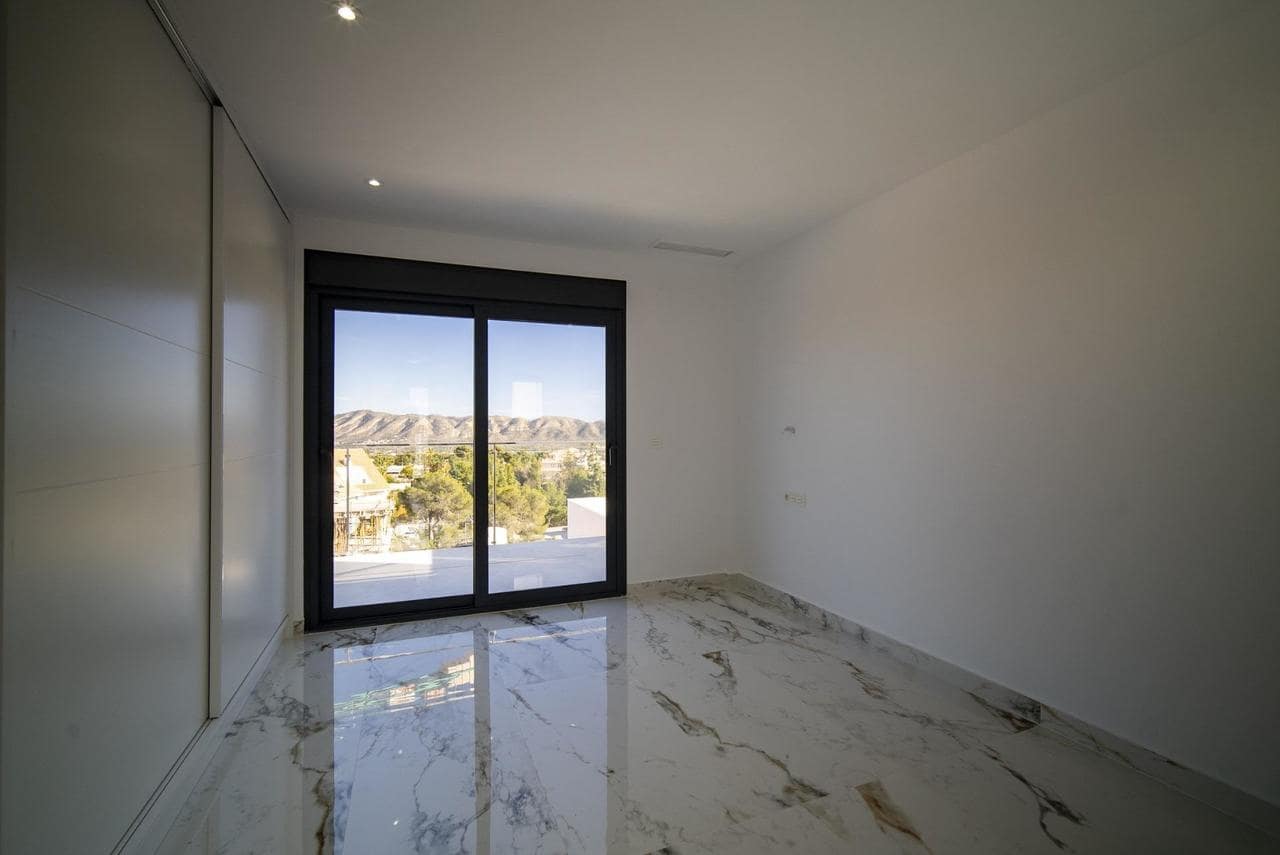 3 Zimmer Villa zu verkaufen in La Nucia mit Pool - 600.000 € (Ref: 8415277)