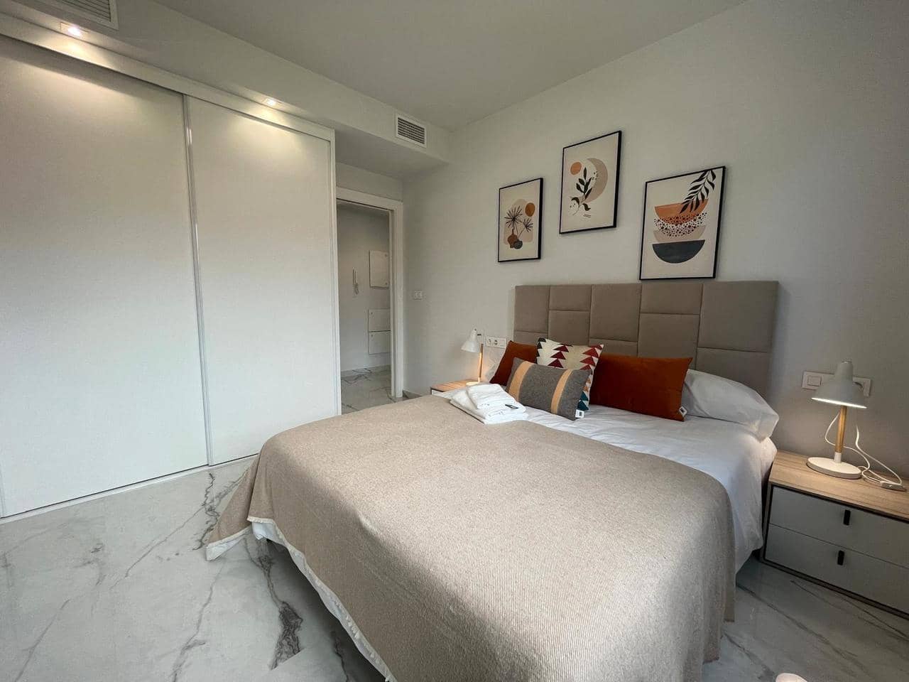 2 soverom Leilighet til salgs i Playa Flamenca med svømmebasseng garasje - € 359 000 (Ref: 8448942)