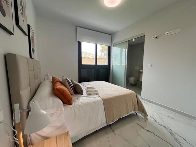 2 soverom Leilighet til salgs i Playa Flamenca, Orihuela med svømmebasseng garasje - € 359 000 (Ref: 8448942)
