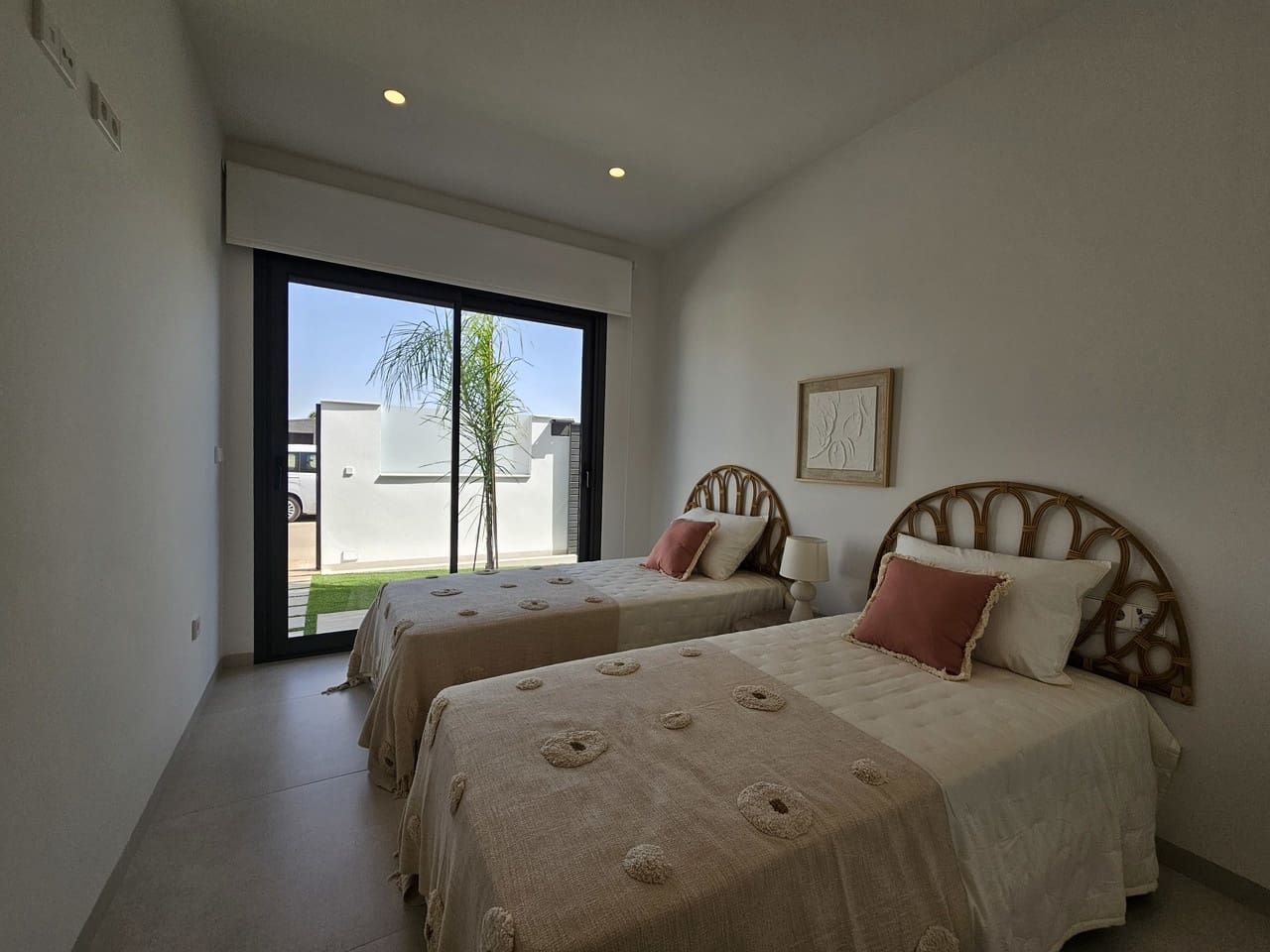 4 bedroom Villa for sale in Los Alcazares with pool - € 499,900 (Ref: 8479653)