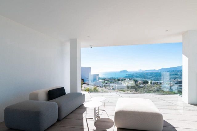 4 bedroom Villa for sale in Benitachell / Benitatxell with pool garage - € 2,950,000 (Ref: 8486600)