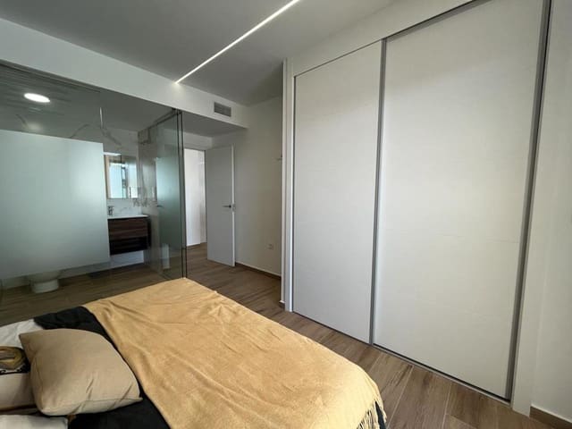 2 makuuhuone Huoneisto myytävänä paikassa Centro, Los Alcázares mukana uima-altaan 
autotalli - 219 000 € (Ref: 8525066)