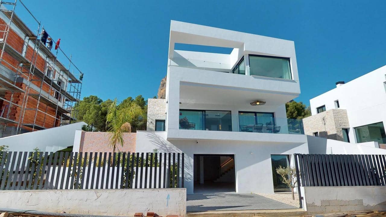 3 Zimmer Villa zu verkaufen in Polop mit Pool Garage - 985.000 € (Ref: 8576751)