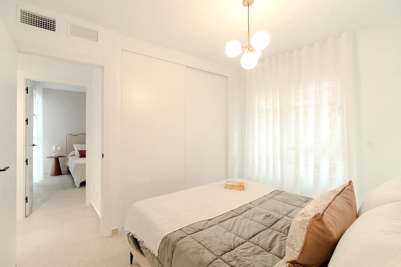 3 soverom Villa til salgs i Los Alcazares med svømmebasseng - € 467 000 (Ref: 8582375)