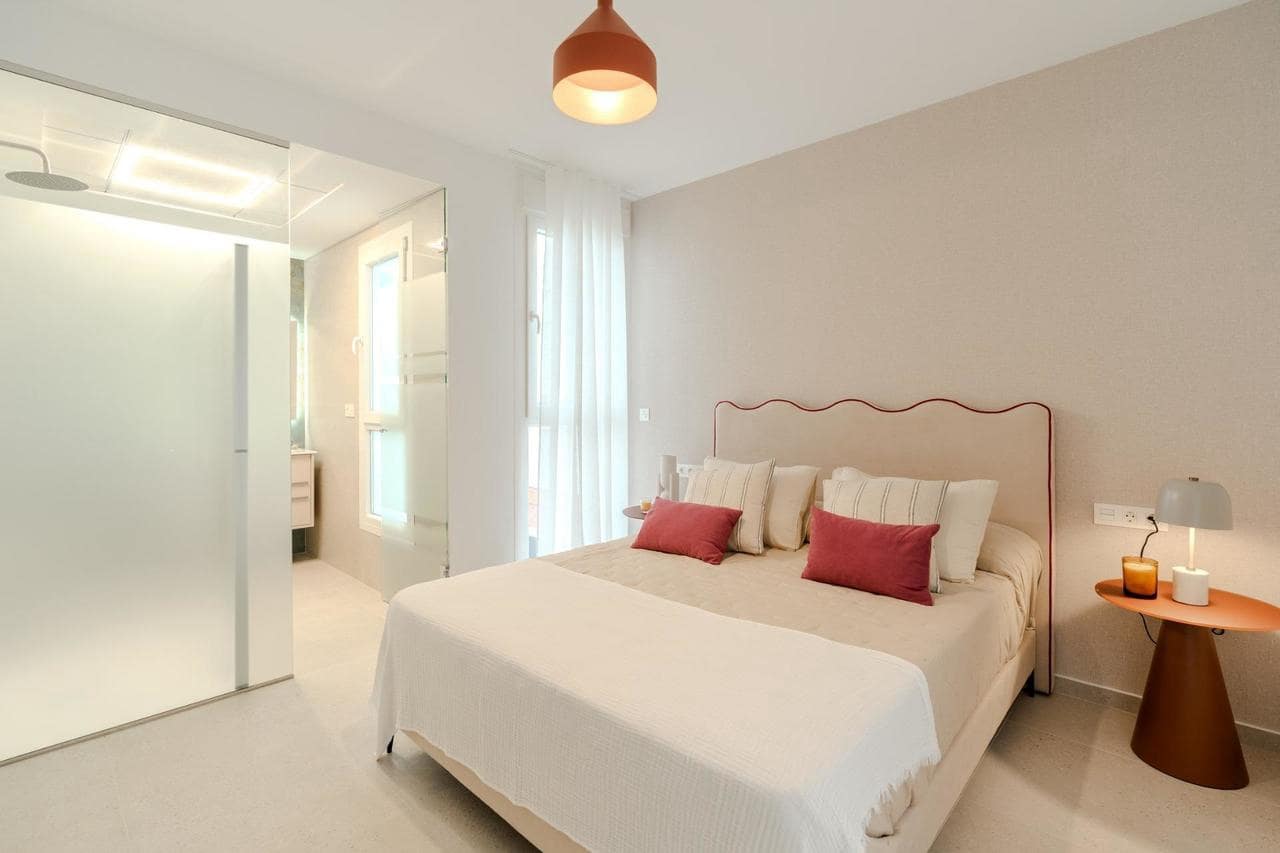 3 soverom Villa til salgs i Los Alcazares med svømmebasseng - € 467 000 (Ref: 8582375)