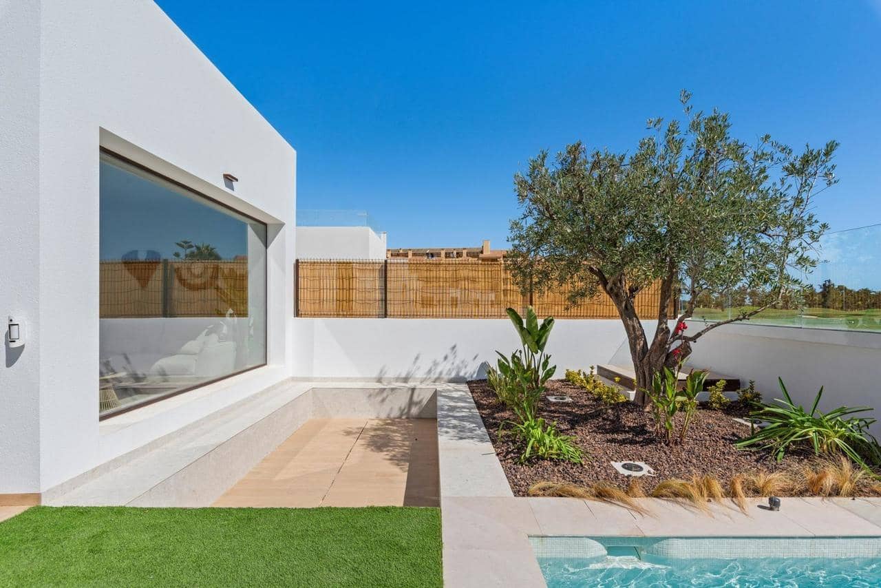 3 soverom Villa til salgs i Los Alcazares med svømmebasseng garasje - € 569 000 (Ref: 8594271)