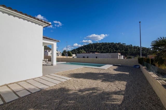 3 soveværelse Villa til salg i Pinoso med swimmingpool - € 295.000 (Ref: 8598081)