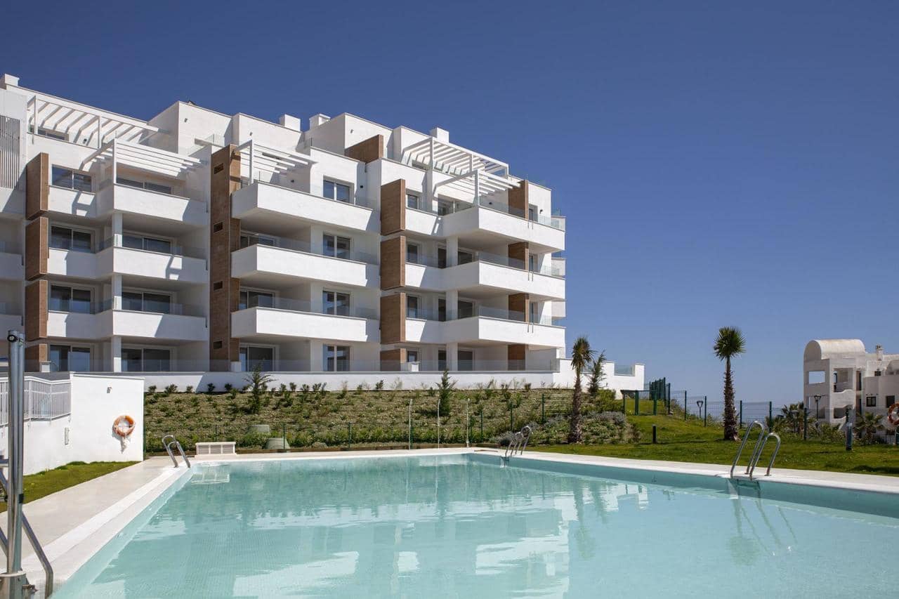 3 quarto Penthouse para venda em Torrox-Costa com piscina - 480 000 € (Ref: 8609522)