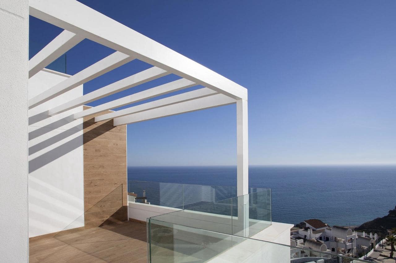 3 quarto Penthouse para venda em Torrox-Costa com piscina - 480 000 € (Ref: 8609522)