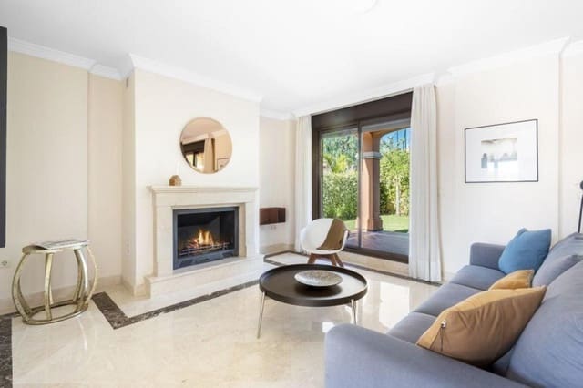 3 soverom Villa til salgs i Parque Central, Estepona med svømmebasseng - € 657 750 (Ref: 8611668)