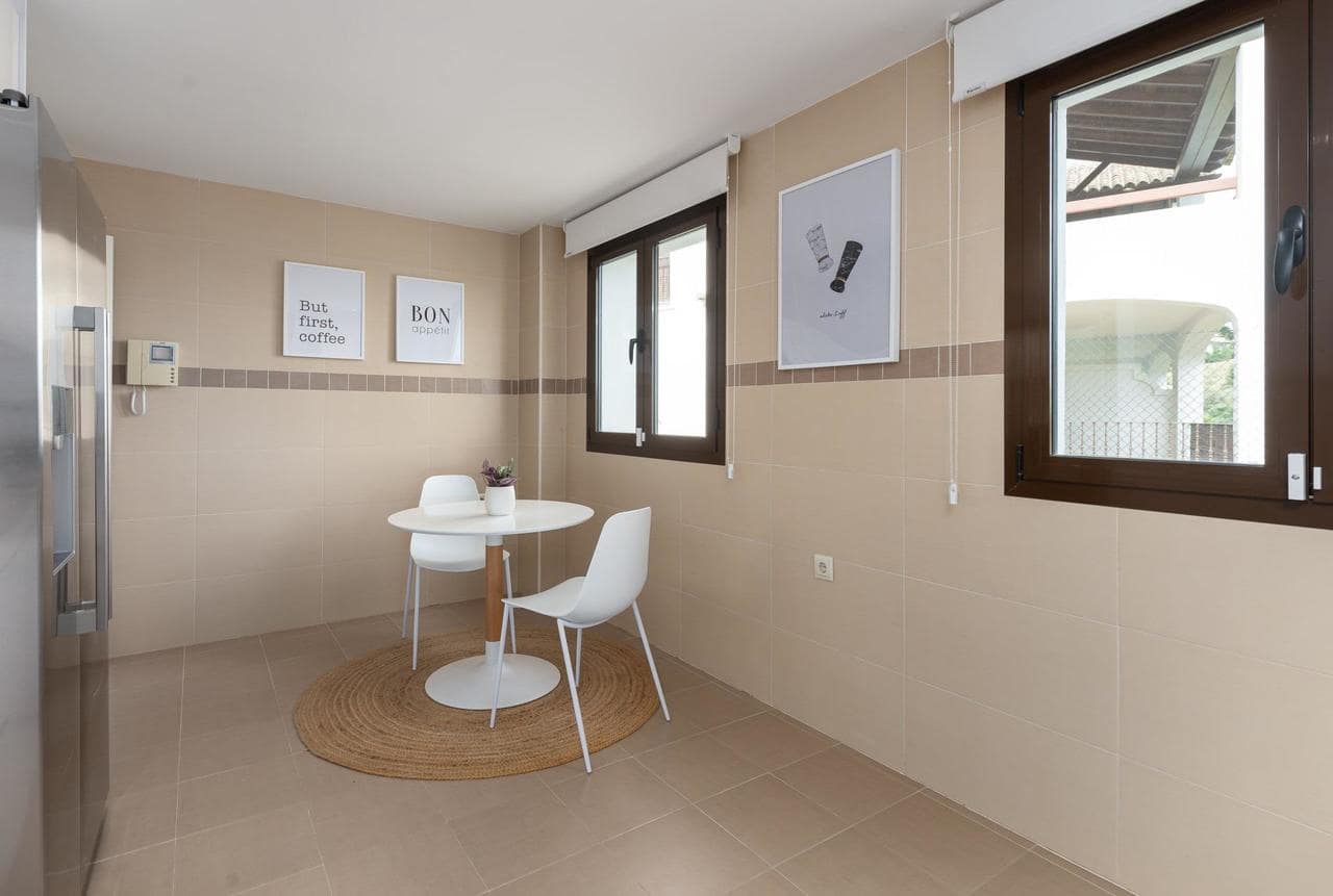 3 soverom Villa til salgs i Estepona med svømmebasseng - € 657 750 (Ref: 8611668)