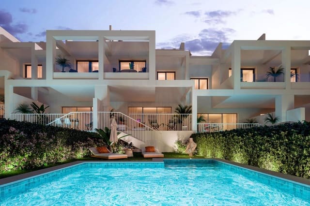 3 soveværelse Byhus til salg i Manilva Pueblo, Manilva med swimmingpool - € 562.750 (Ref: 8612950)