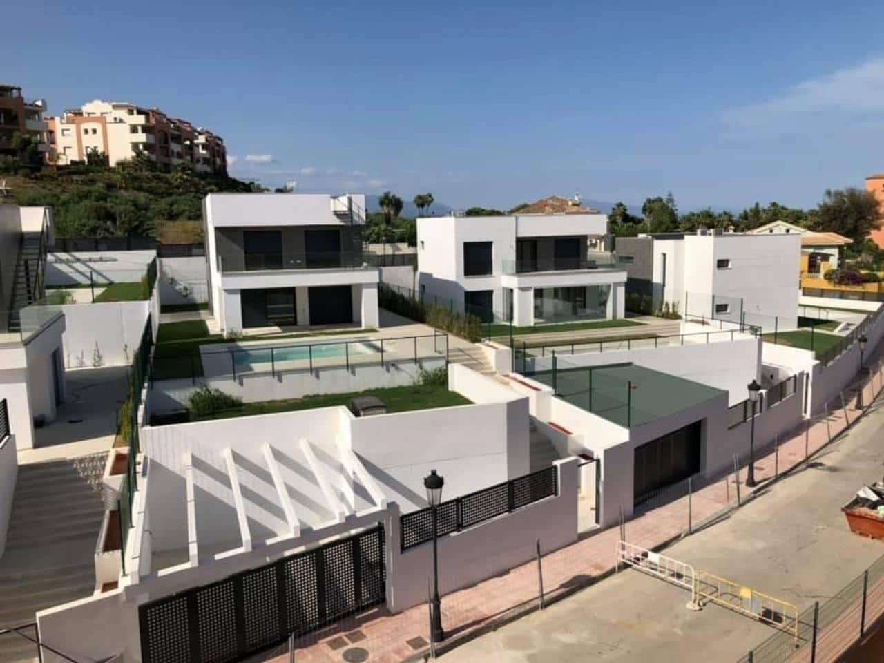 4 soverom Villa til salgs i Manilva med svømmebasseng - € 780 000 (Ref: 8613025)
