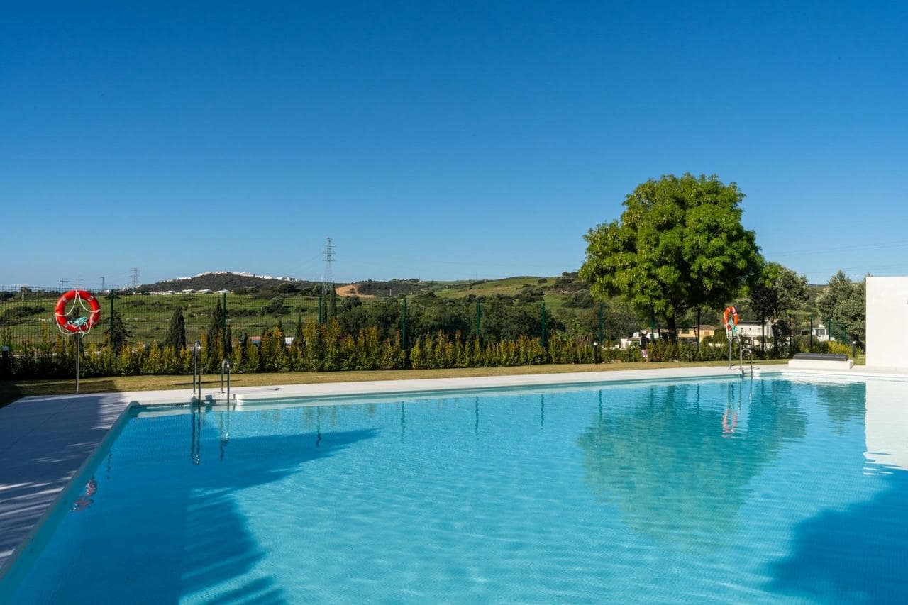 3 slaapkamer Appartement te koop in Estepona met zwembad - € 438.000 (Ref: 8613047)