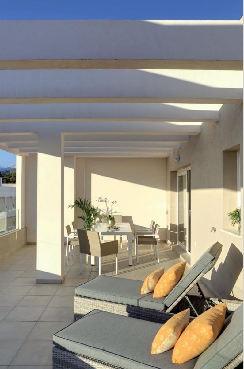 2 soveværelse Lejlighed til salg i Marbella med swimmingpool - € 465.000 (Ref: 8613071)