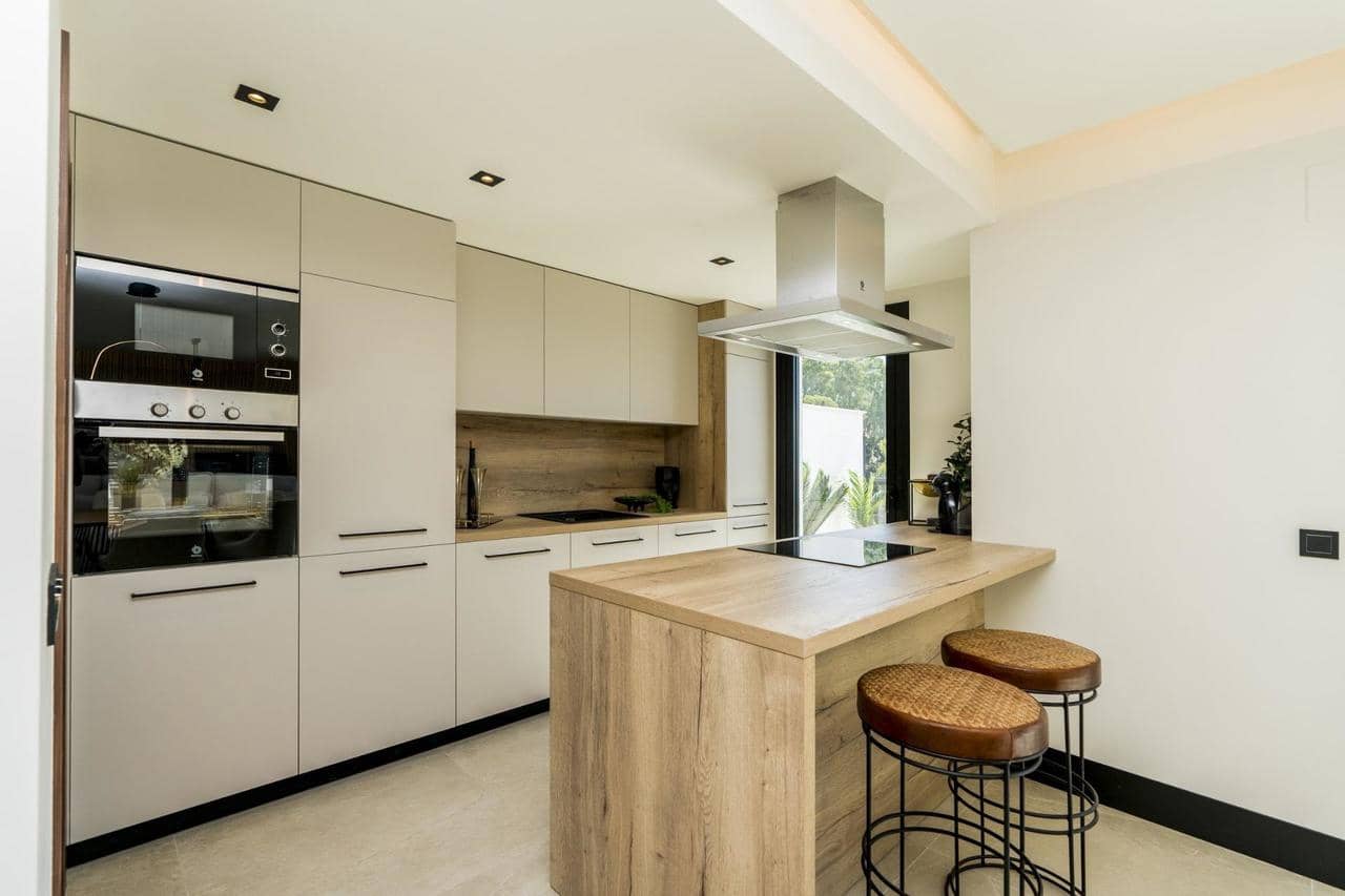 3 soveværelse Penthouse til salg i Marbella med swimmingpool garage - € 950.000 (Ref: 8619603)