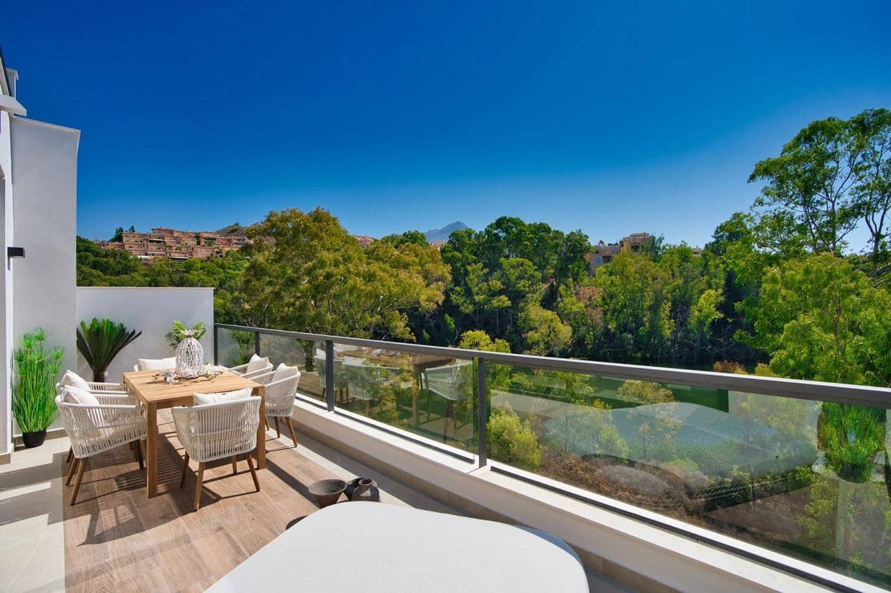 3 soveværelse Penthouse til salg i Marbella med swimmingpool garage - € 950.000 (Ref: 8619603)