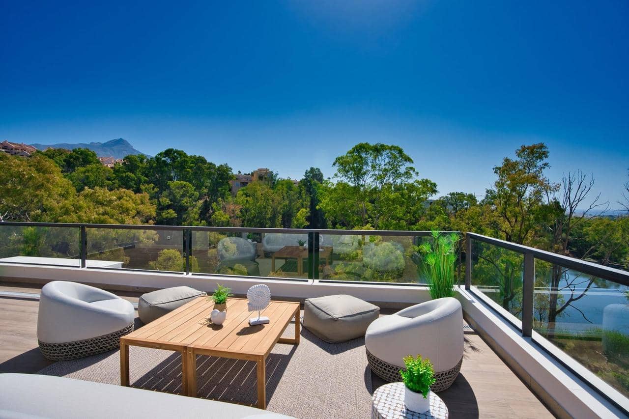 3 soveværelse Penthouse til salg i Marbella med swimmingpool garage - € 950.000 (Ref: 8619603)
