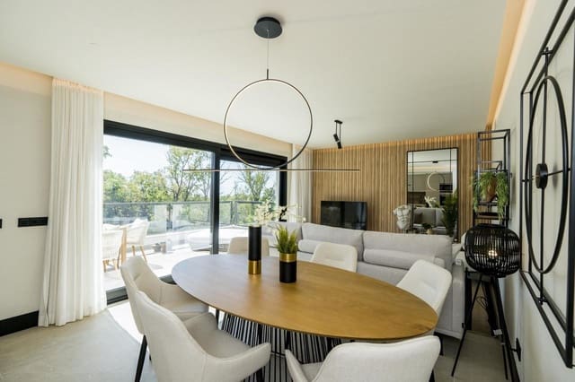 3 soveværelse Penthouse til salg i Casco Antiguo, Marbella med swimmingpool garage - € 950.000 (Ref: 8619603)