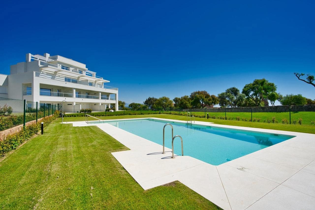 3 Zimmer Apartment zu verkaufen in Sotogrande mit Pool Garage - 640.000 € (Ref: 8625507)