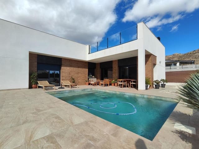 3 slaapkamer Villa te koop in Pinoso met zwembad - € 280.000 (Ref: 8635468)