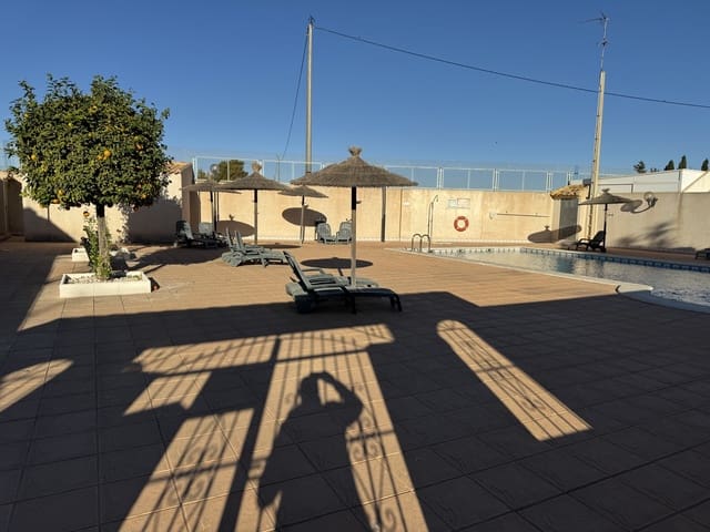 3 Zimmer Villa zu verkaufen in Santiago de la Ribera, San Javier mit Pool - 180.000 € (Ref: 8647757)