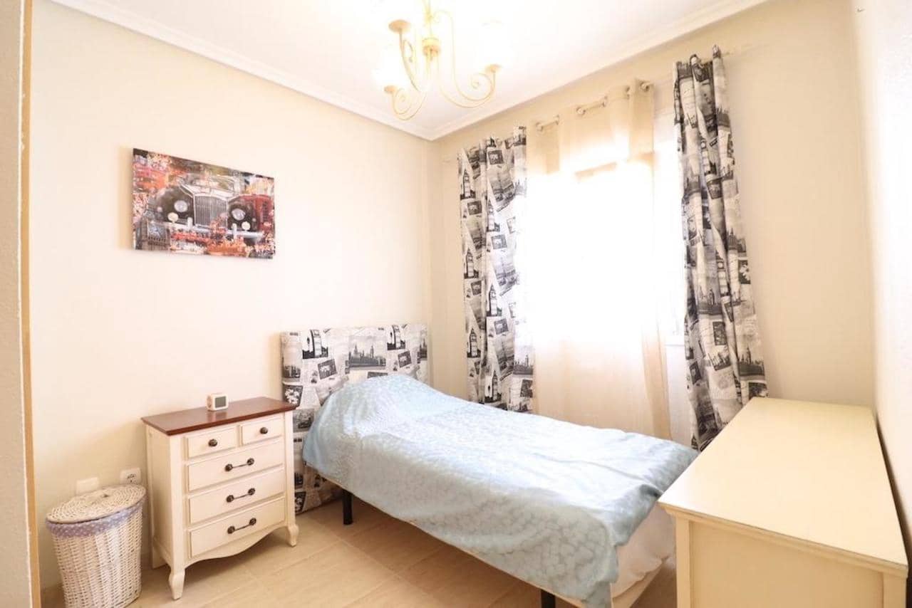 5 sypialnia Willa na sprzedaż w Torrevieja z basenem - 220 000 € (Ref: 8647768)