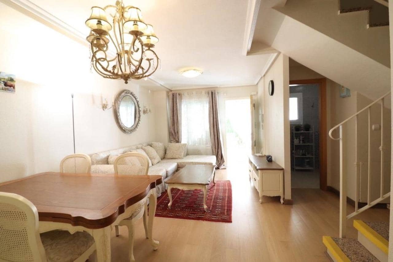 5 sypialnia Willa na sprzedaż w Torrevieja z basenem - 220 000 € (Ref: 8647768)