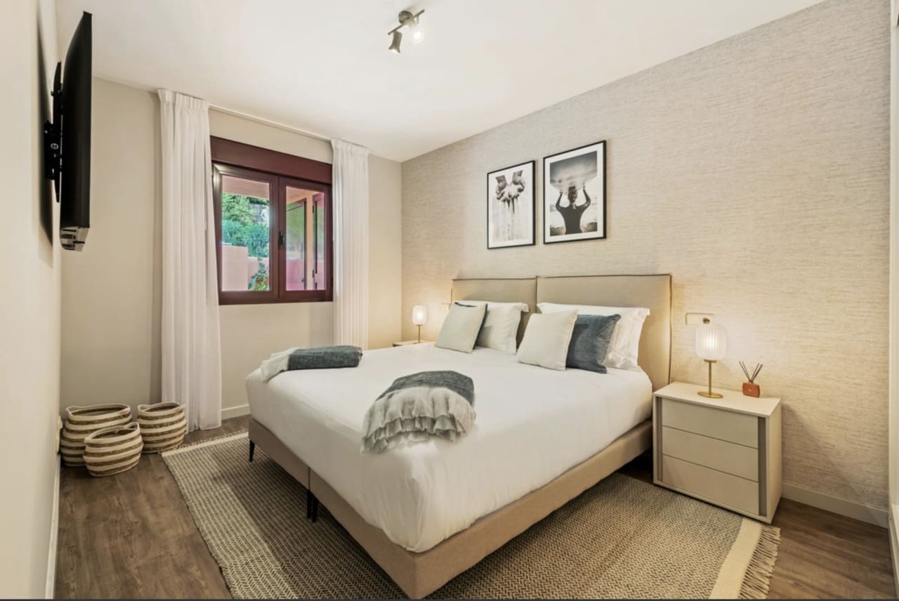 1 Zimmer Apartment zu verkaufen in Benahavis mit Pool Garage - 245.000 € (Ref: 8653508)