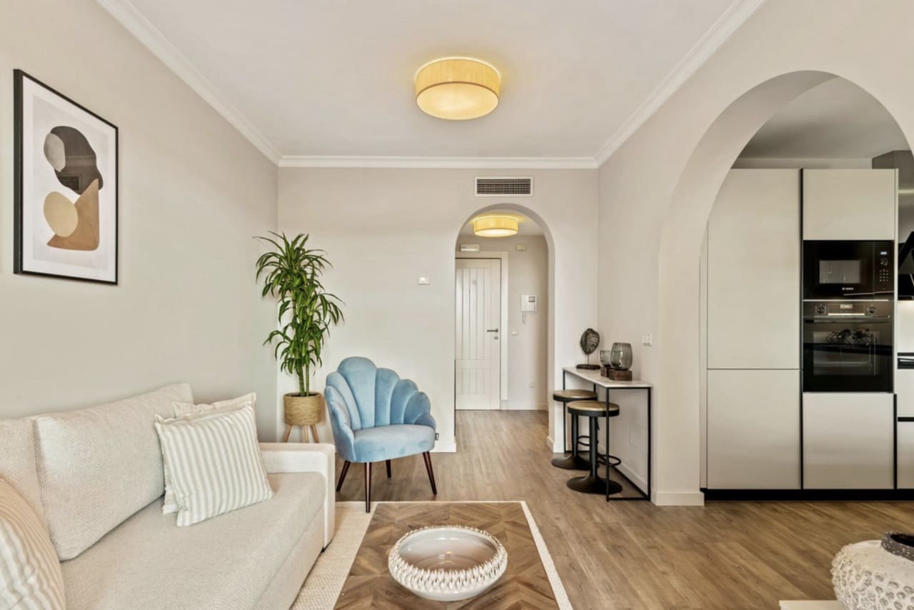 1 Zimmer Apartment zu verkaufen in Benahavis mit Pool Garage - 245.000 € (Ref: 8653508)