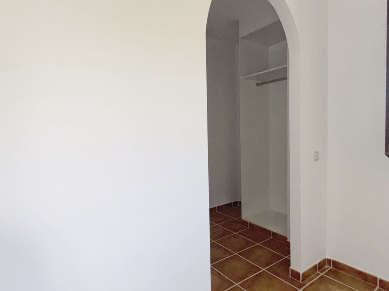 1 quarto Penthouse para venda em Benahavis com piscina garagem - 220 000 € (Ref: 8653509)