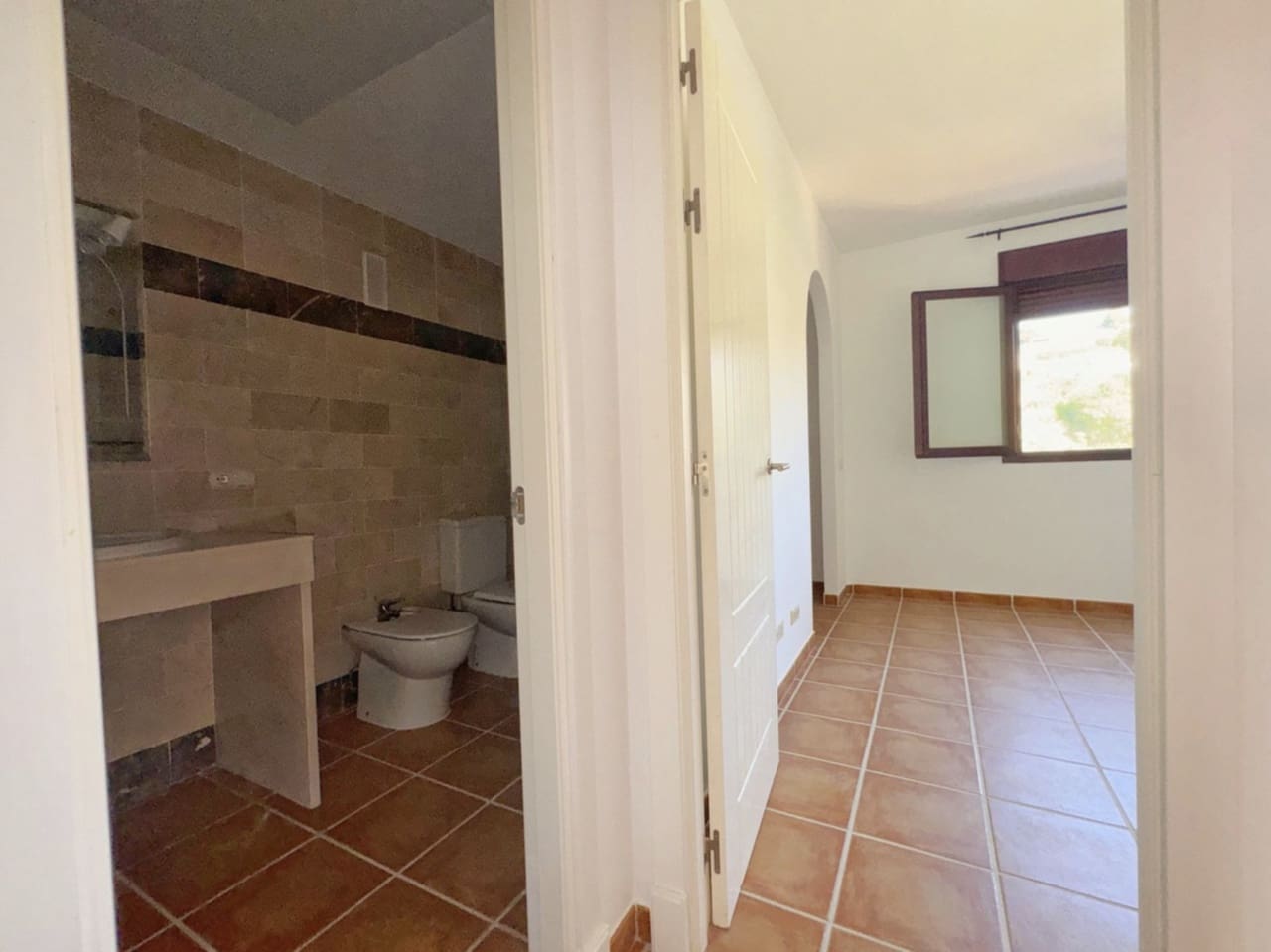 1 quarto Penthouse para venda em Benahavis com piscina garagem - 220 000 € (Ref: 8653509)