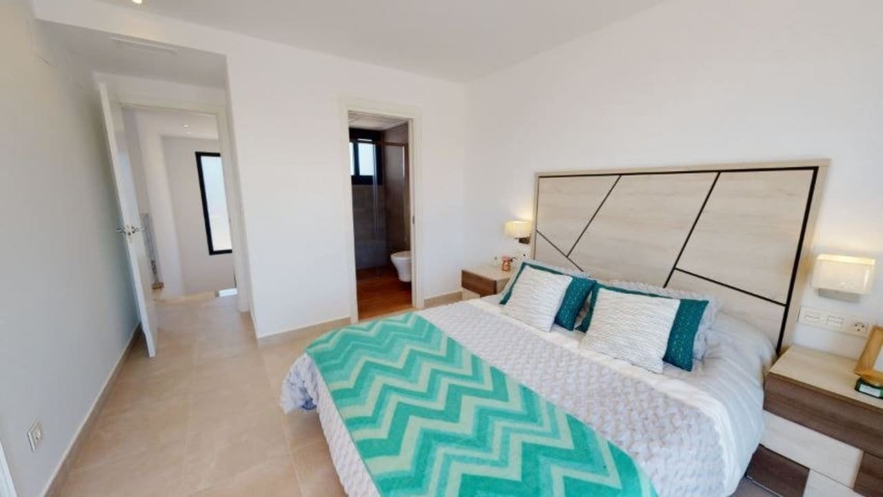 Chalet de 3 habitaciones en La Nucia en venta con piscina garaje - 456.390 € (Ref: 8683621)