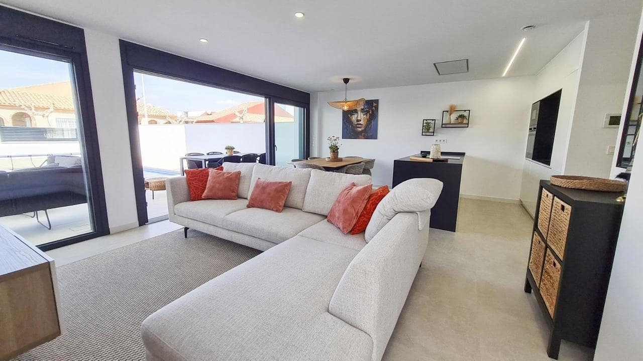 3 Zimmer Villa zu verkaufen in San Pedro del Pinatar mit Pool - 439.000 € (Ref: 8683622)