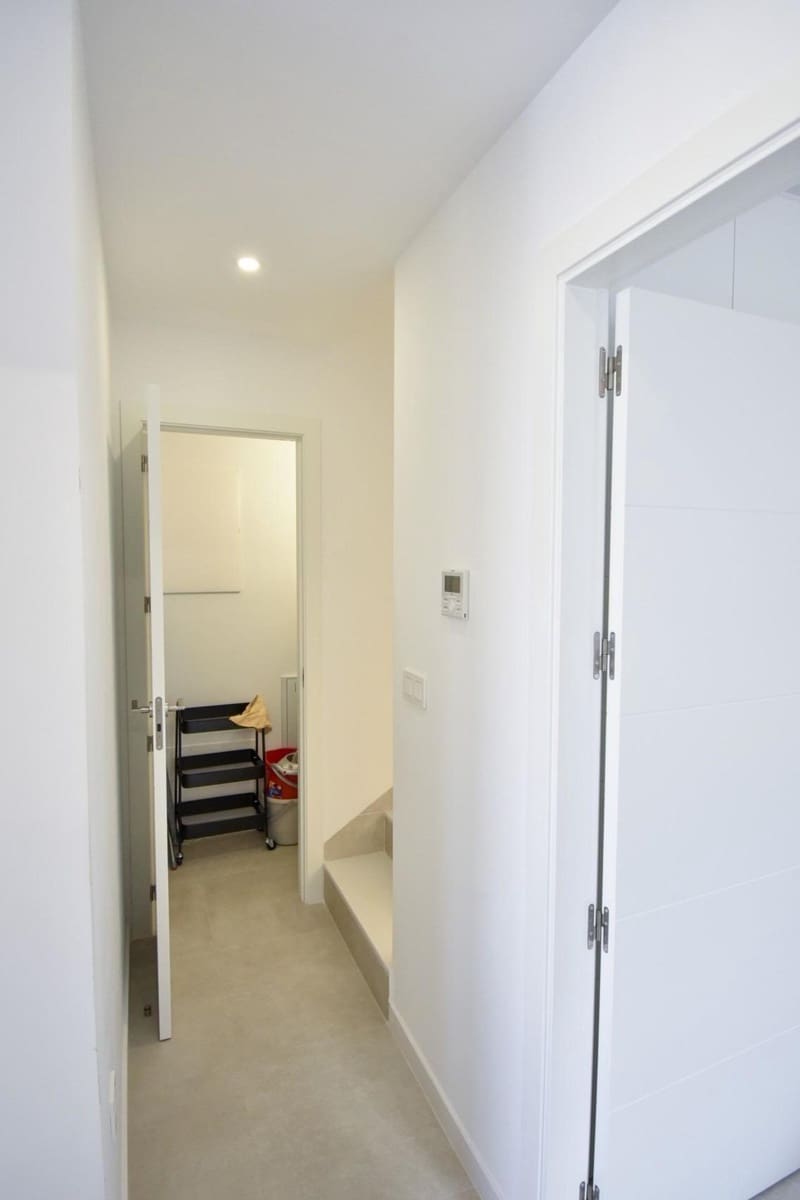 3 slaapkamer Villa te koop in San Pedro del Pinatar met zwembad - € 445.000 (Ref: 8683622)