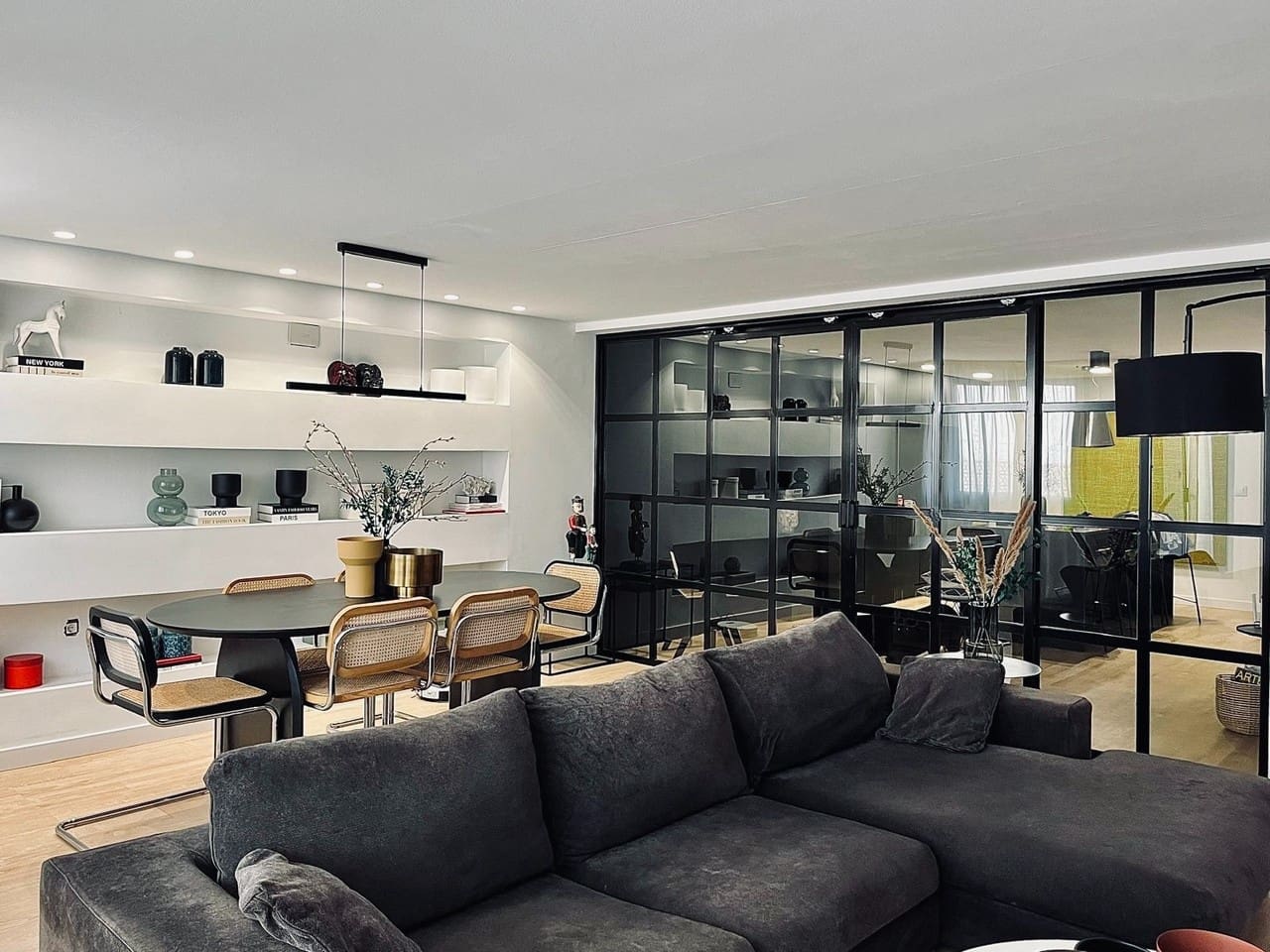 Apartamento de 2 habitaciones en Torrevieja en venta - 319.000 € (Ref: 8716756)