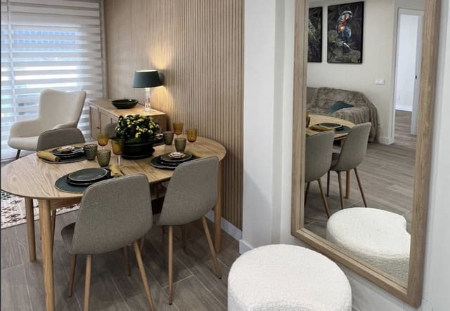 3 makuuhuone Huoneisto myytävänä paikassa Casco Antiguo, Marbella mukana 
autotalli - 290 000 € (Ref: 8716764)