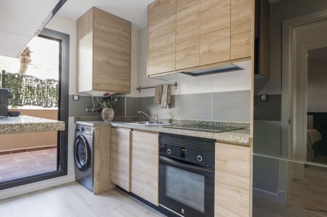 2 soveværelse Lejlighed til salg i La Cala de Mijas, Mijas med swimmingpool garage - € 375.000 (Ref: 8716766)