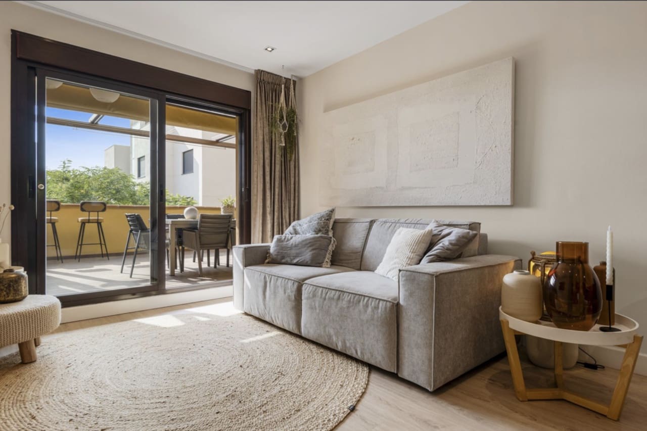 2 soveværelse Lejlighed til salg i La Cala de Mijas med swimmingpool garage - € 375.000 (Ref: 8716766)