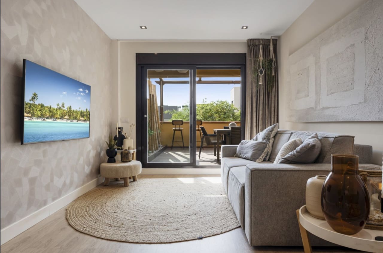 2 soveværelse Lejlighed til salg i La Cala de Mijas med swimmingpool garage - € 375.000 (Ref: 8716766)