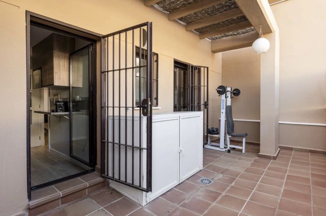 2 soveværelse Lejlighed til salg i La Cala de Mijas, Mijas med swimmingpool garage - € 375.000 (Ref: 8716766)
