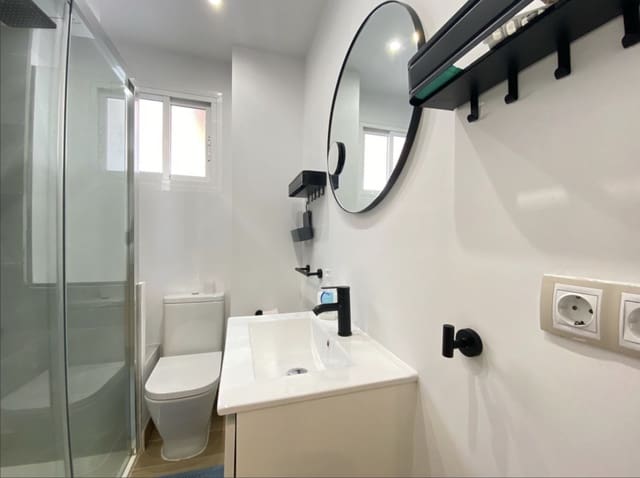 2 makuuhuone Huoneisto myytävänä paikassa Casco Antiguo, Marbella mukana 
autotalli - 325 000 € (Ref: 8716769)