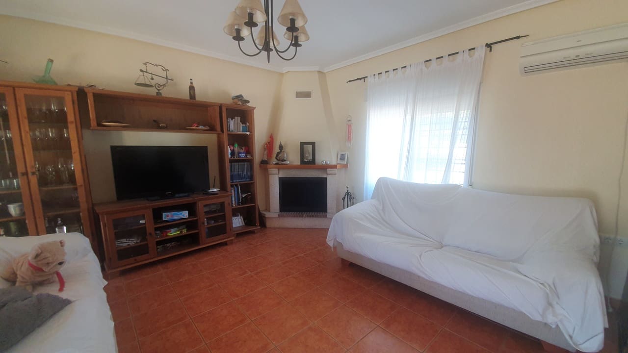 4 bedroom Villa for sale in Cabezo de la Plata with pool garage - € 295,000 (Ref: 8716813)