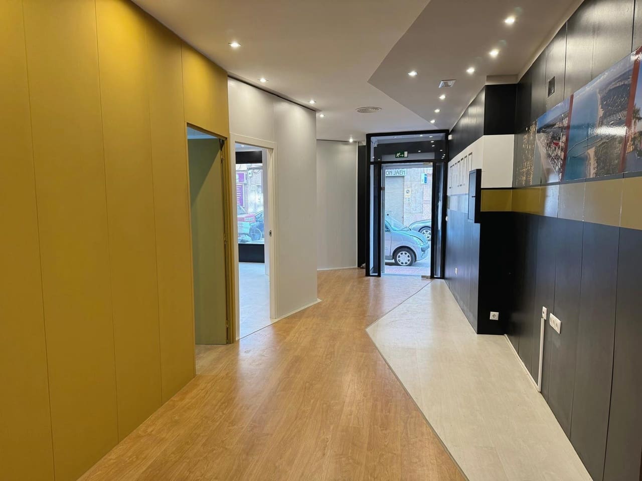 Kaupallinen myytävänä paikassa Guardamar del Segura - 222 200 € (Ref: 8721959)