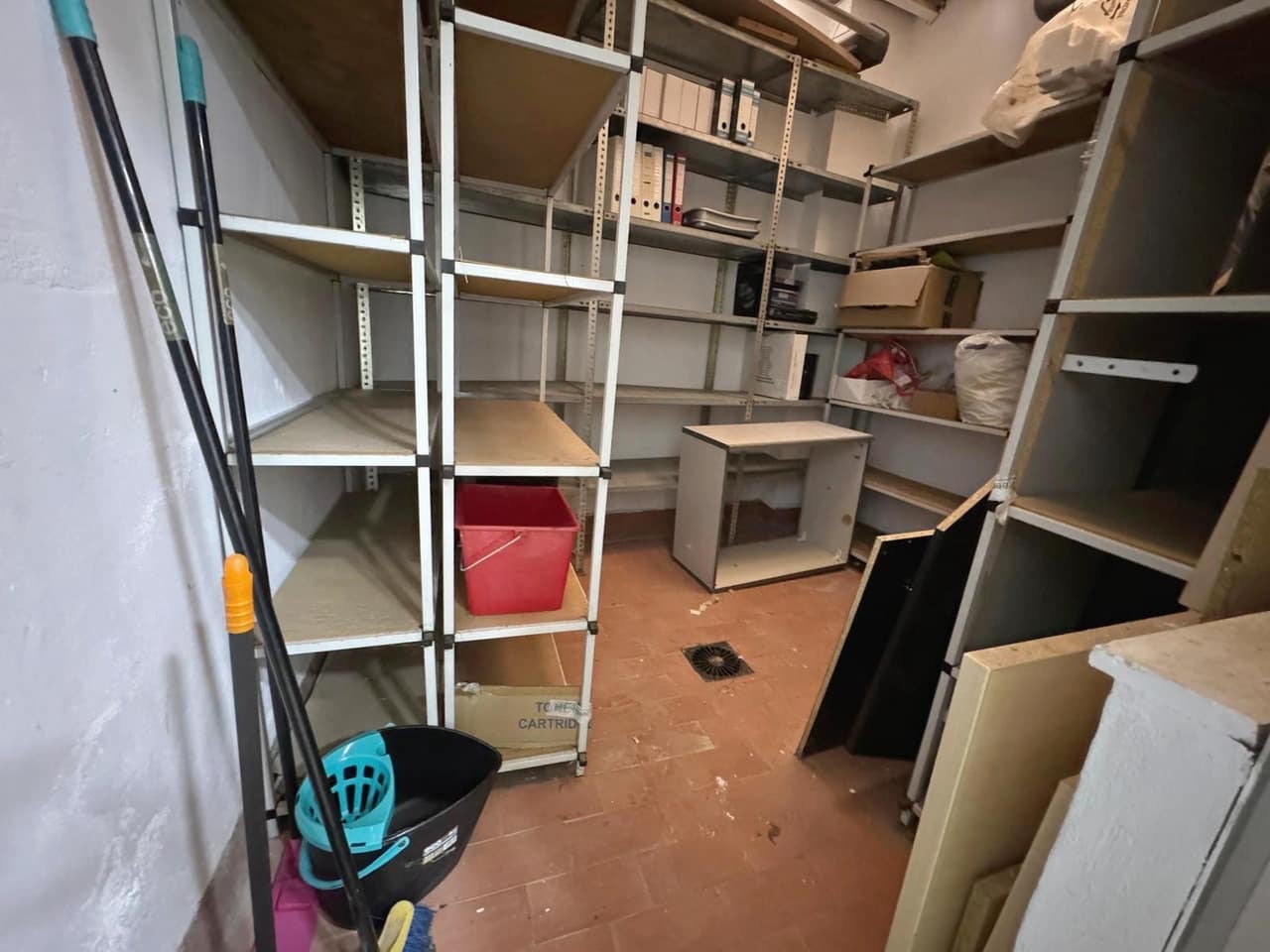 Kaupallinen myytävänä paikassa Guardamar del Segura - 222 200 € (Ref: 8721959)