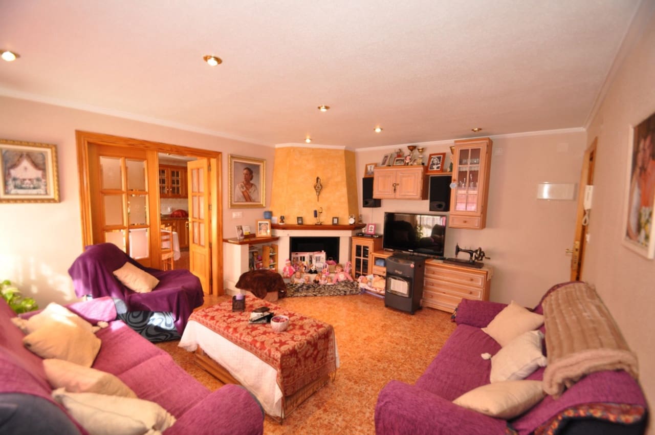 3 chambre Villa/Maison à vendre à Pinoso - 199 995 € (Ref: 8729395)